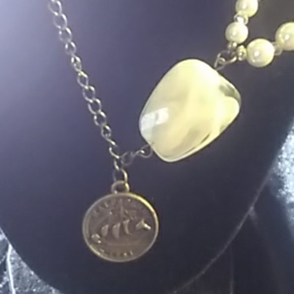 Handcrafted Necklace - Picture 2 of 4